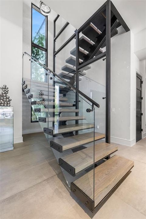 For Sale: $4,998,000 (5 beds, 5 baths, 5889 Square Feet)