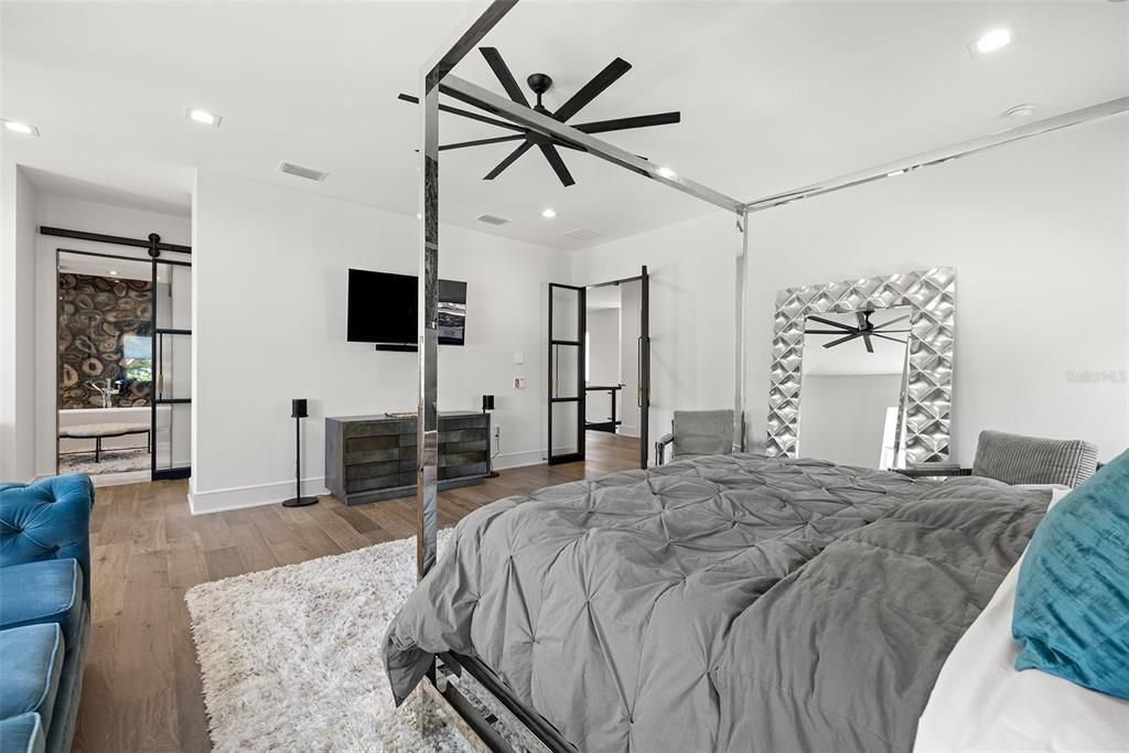 For Sale: $4,998,000 (5 beds, 5 baths, 5889 Square Feet)