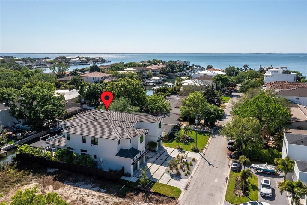 For Sale: $4,998,000 (5 beds, 5 baths, 5889 Square Feet)