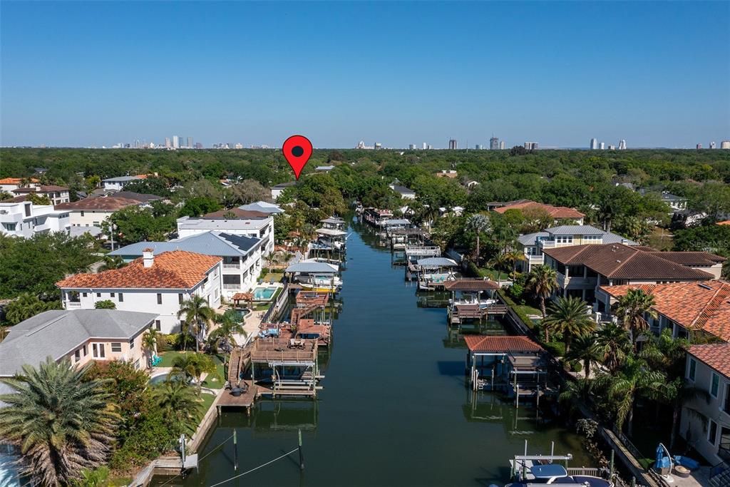 For Sale: $4,998,000 (5 beds, 5 baths, 5889 Square Feet)