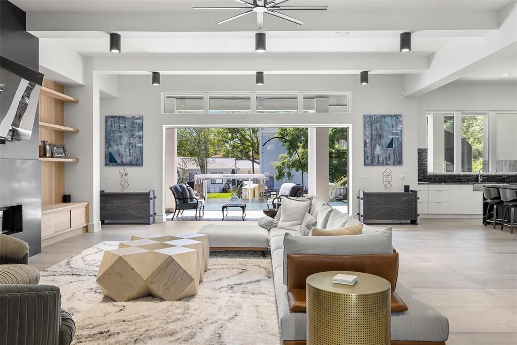 For Sale: $4,998,000 (5 beds, 5 baths, 5889 Square Feet)