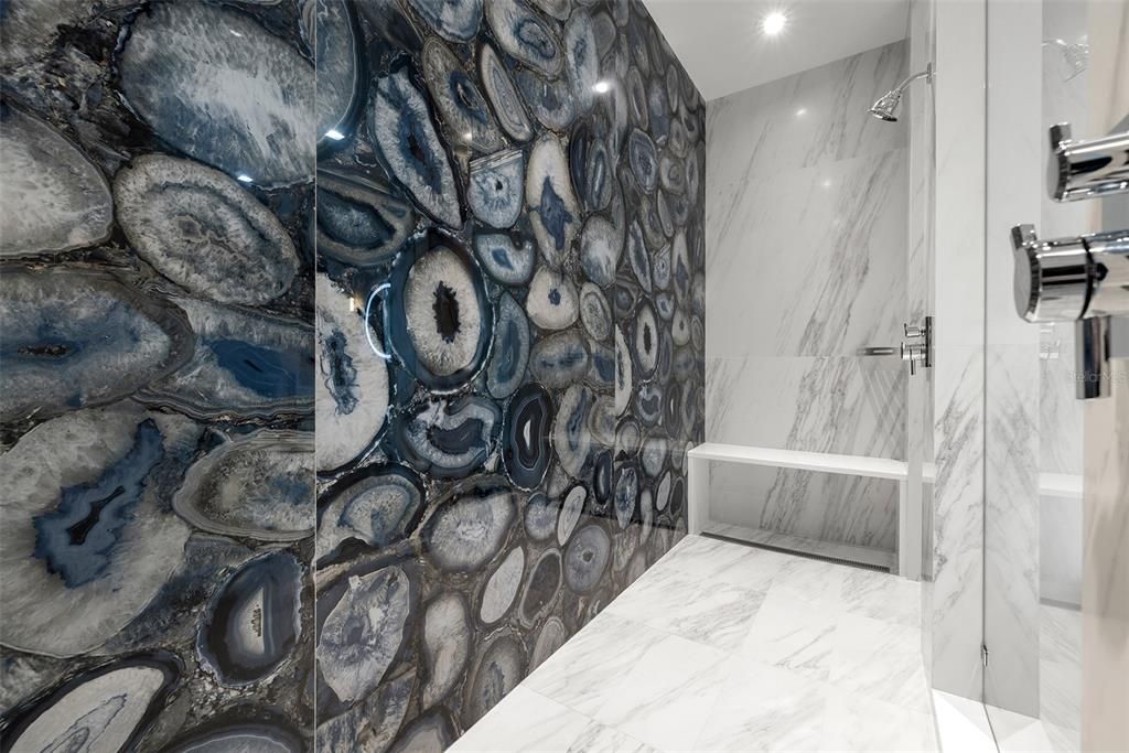 For Sale: $4,998,000 (5 beds, 5 baths, 5889 Square Feet)