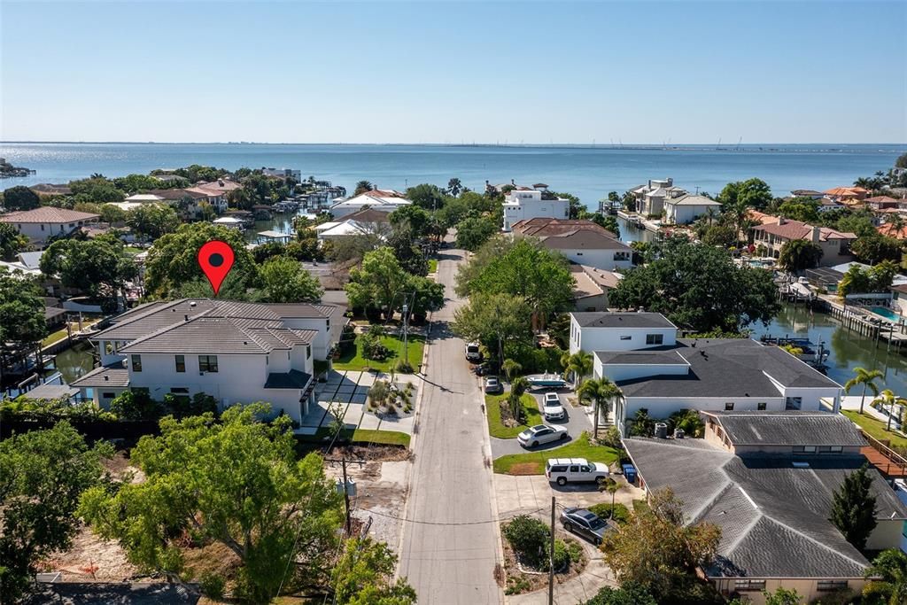 For Sale: $4,998,000 (5 beds, 5 baths, 5889 Square Feet)