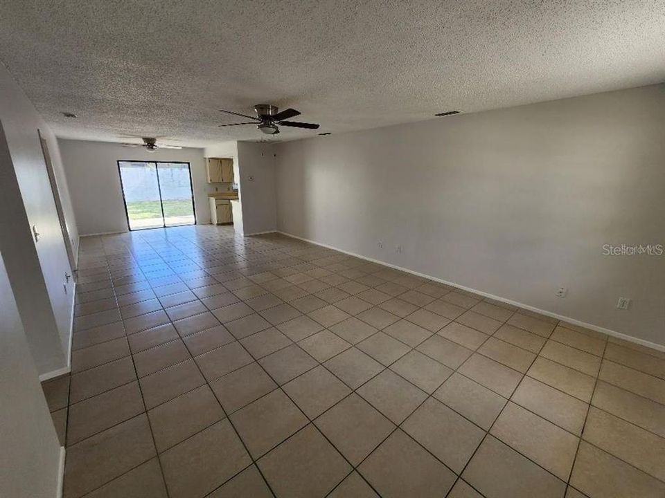 For Rent: $1,550 (2 beds, 2 baths, 1121 Square Feet)