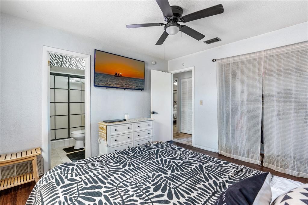 En Venta: $235,000 (3 camas, 2 baños, 1172 Pies cuadrados)