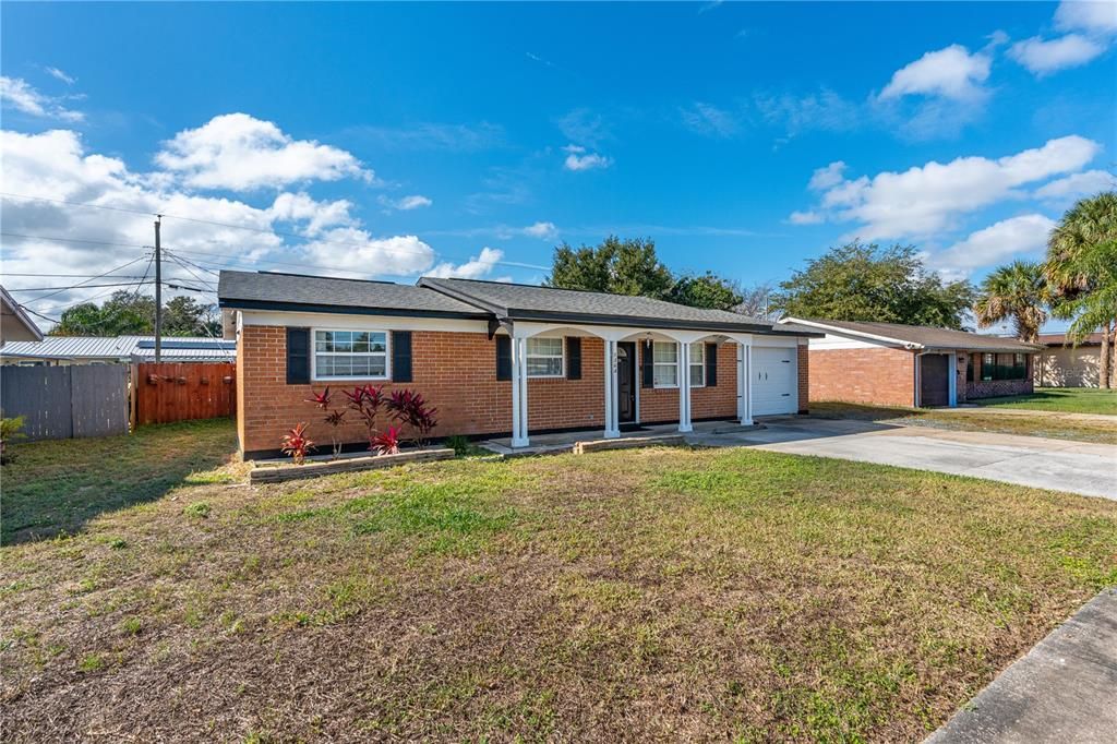 En Venta: $235,000 (3 camas, 2 baños, 1172 Pies cuadrados)