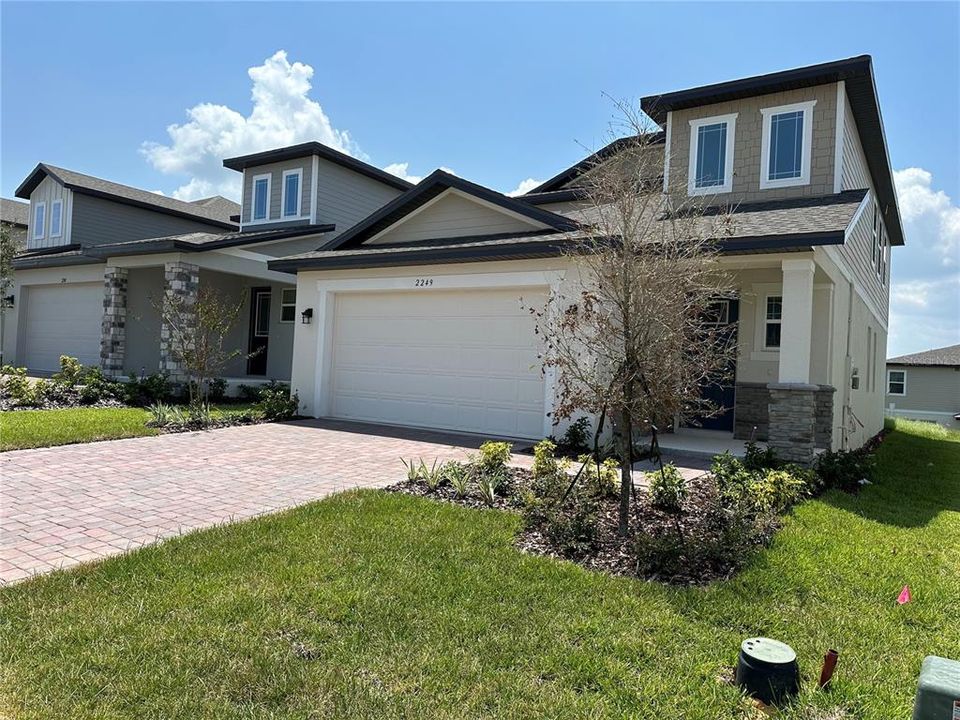 出租: $2,600 (4 贝兹, 2 浴室, 2226 平方英尺)