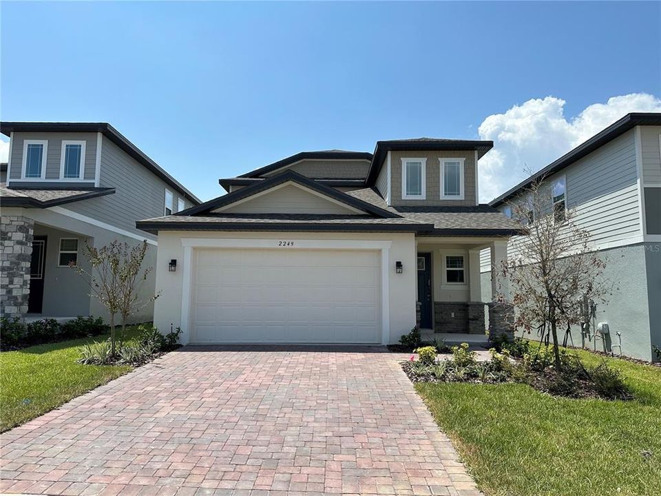 出租: $2,600 (4 贝兹, 2 浴室, 2226 平方英尺)