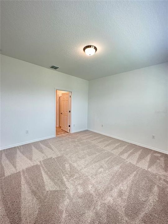 出租: $2,600 (4 贝兹, 2 浴室, 2226 平方英尺)