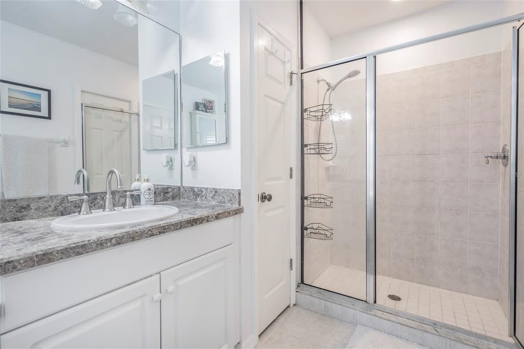 En Renta: $3,800 (3 camas, 2 baños, 2348 Pies cuadrados)