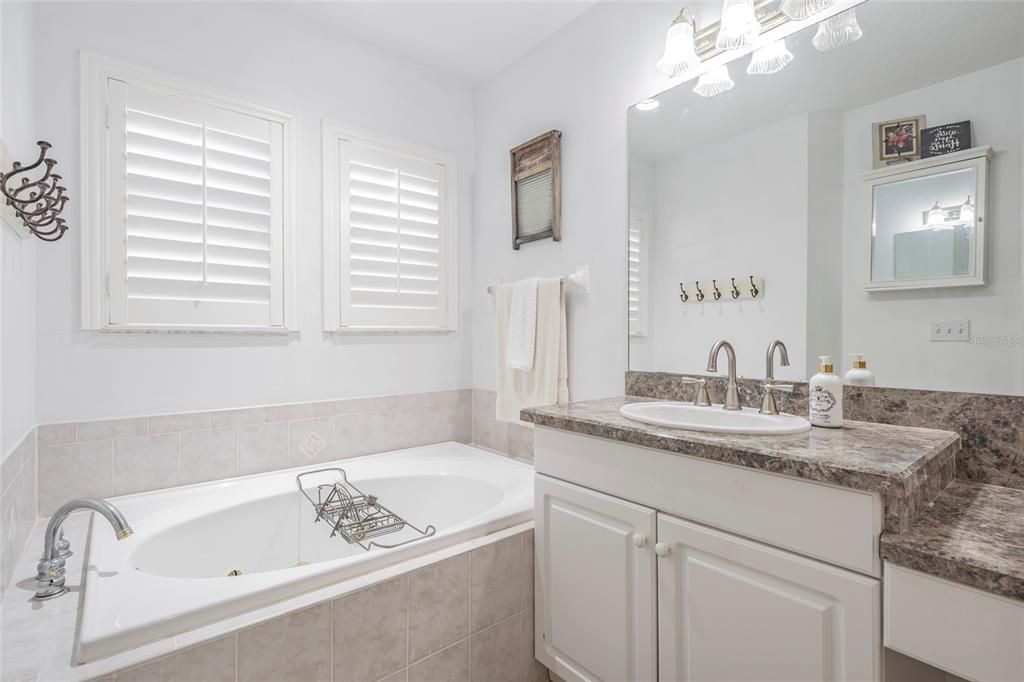 En Renta: $3,800 (3 camas, 2 baños, 2348 Pies cuadrados)