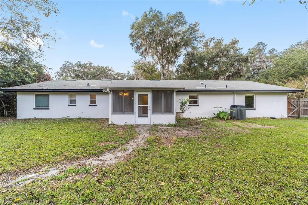 待售: $349,999 (3 贝兹, 2 浴室, 1680 平方英尺)