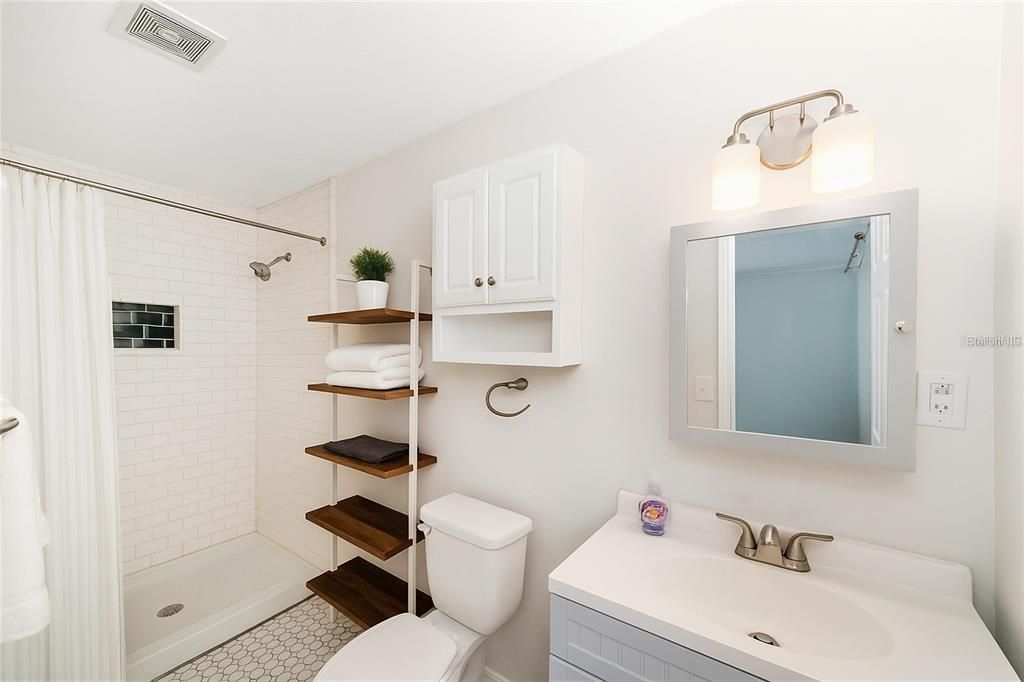 待售: $349,999 (3 贝兹, 2 浴室, 1680 平方英尺)