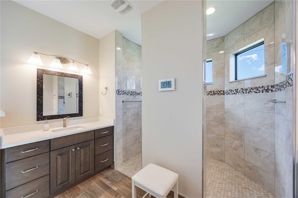 待售: $850,000 (3 贝兹, 3 浴室, 2750 平方英尺)