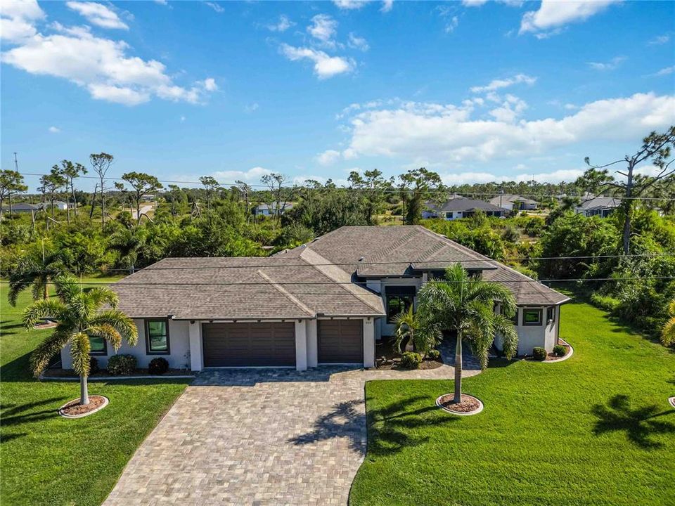 待售: $850,000 (3 贝兹, 3 浴室, 2750 平方英尺)