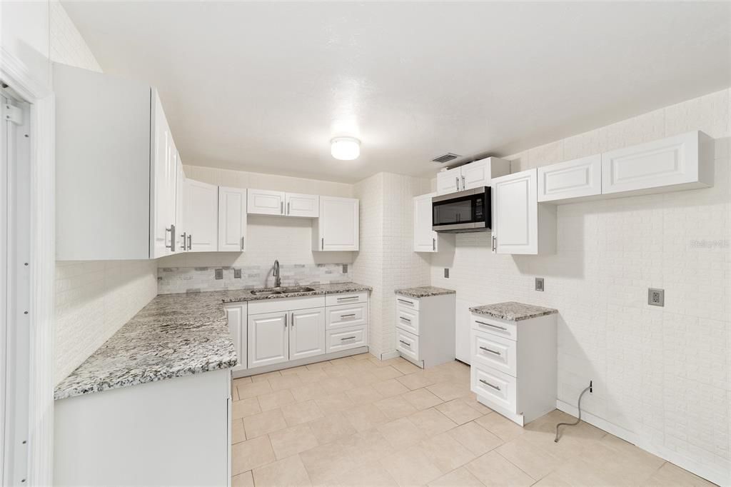 En Venta: $259,900 (3 camas, 1 baños, 1118 Pies cuadrados)