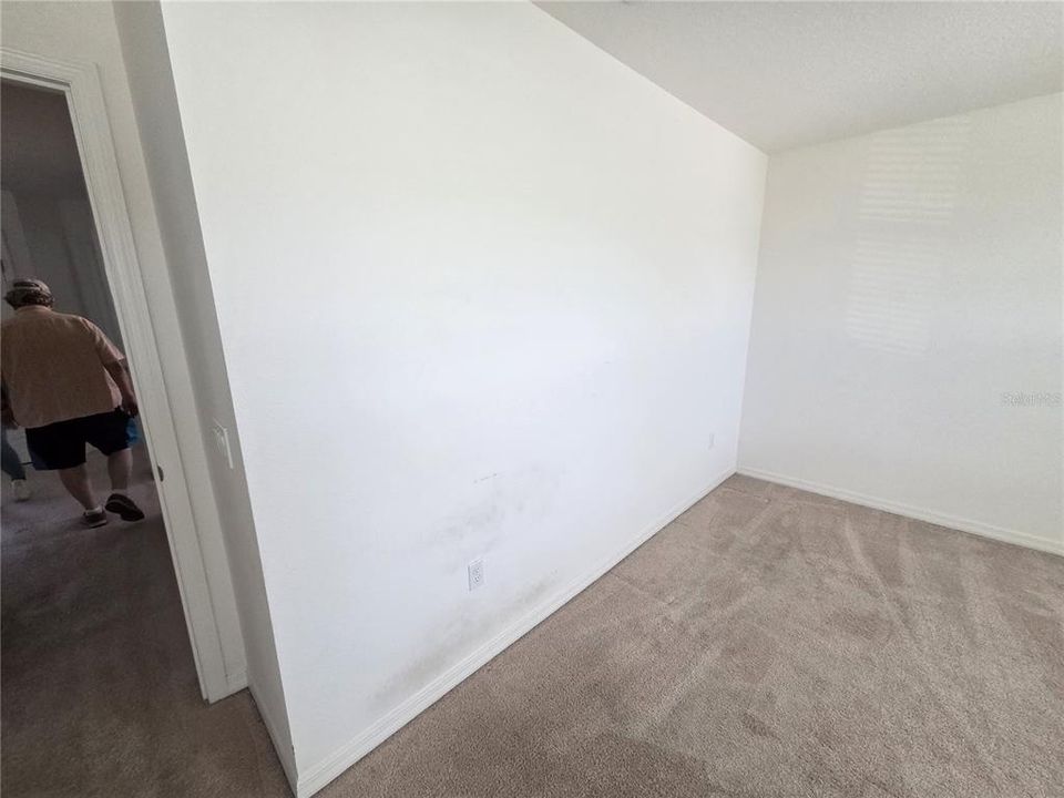 For Rent: $2,350 (4 beds, 3 baths, 2814 Square Feet)