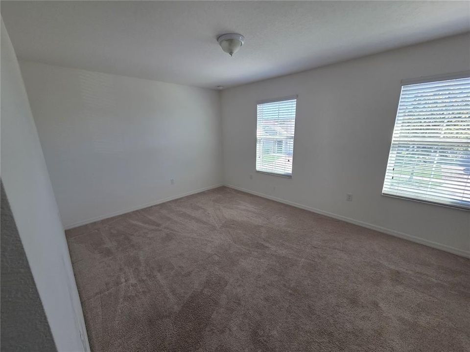 For Rent: $2,350 (4 beds, 3 baths, 2814 Square Feet)