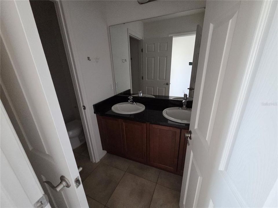 For Rent: $2,350 (4 beds, 3 baths, 2814 Square Feet)