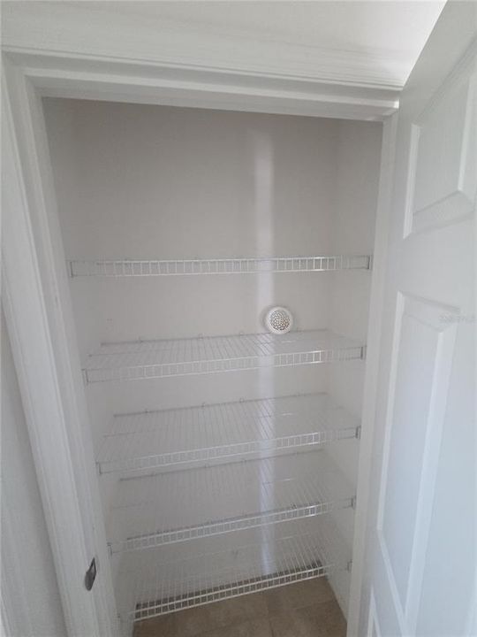 For Rent: $2,350 (4 beds, 3 baths, 2814 Square Feet)