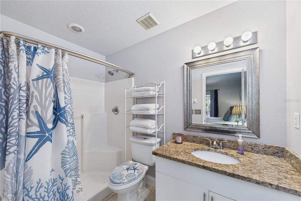 En Venta: $269,000 (2 camas, 2 baños, 1376 Pies cuadrados)