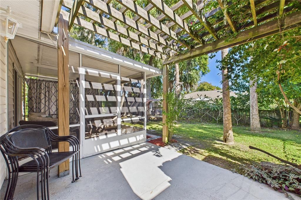 En Venta: $269,000 (2 camas, 2 baños, 1376 Pies cuadrados)