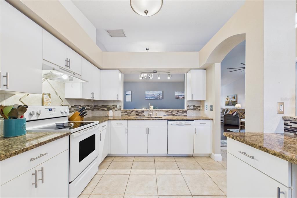 En Venta: $269,000 (2 camas, 2 baños, 1376 Pies cuadrados)