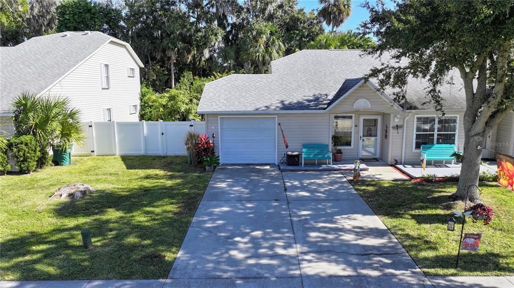 En Venta: $269,000 (2 camas, 2 baños, 1376 Pies cuadrados)