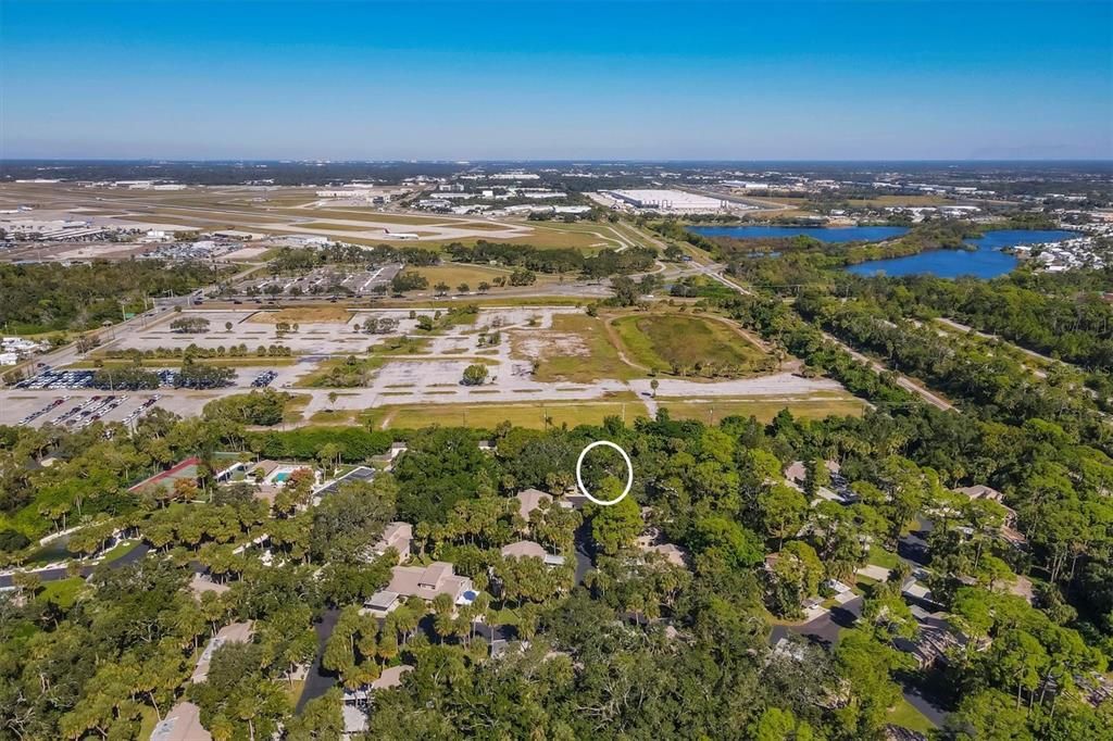 待售: $198,800 (2 贝兹, 2 浴室, 966 平方英尺)