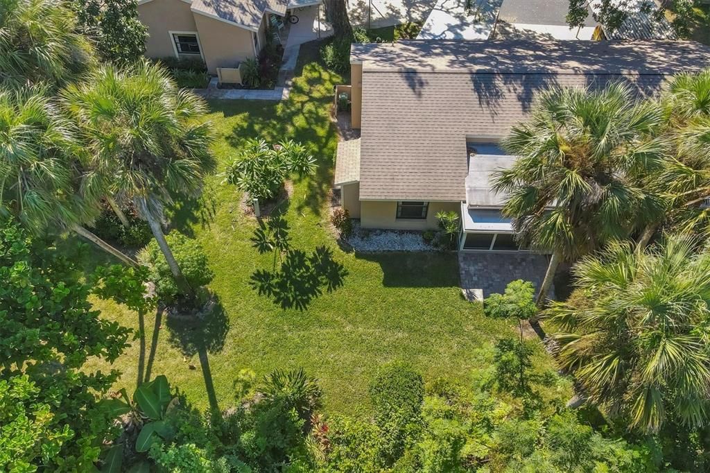 待售: $198,800 (2 贝兹, 2 浴室, 966 平方英尺)