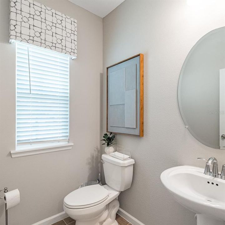 На продажу: $219,900 (3 спален, 2 ванн, 1707 Квадратных фут)