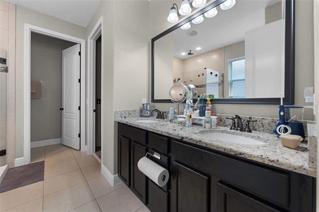 For Rent: $3,000 (4 beds, 2 baths, 2291 Square Feet)