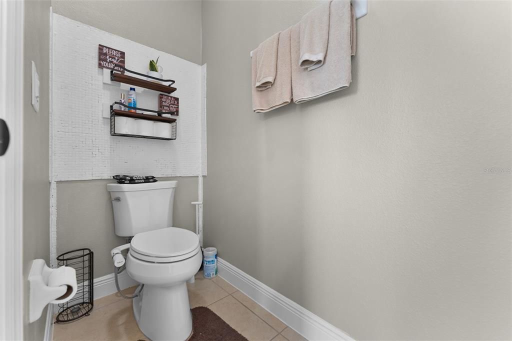 For Rent: $3,000 (4 beds, 2 baths, 2291 Square Feet)