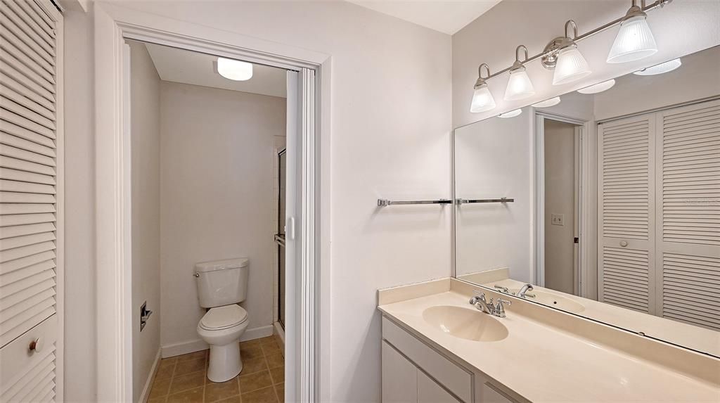 Active With Contract: $249,900 (3 beds, 2 baths, 1632 Square Feet)