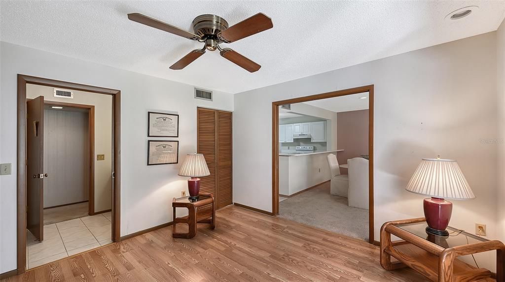 Active With Contract: $249,900 (3 beds, 2 baths, 1632 Square Feet)