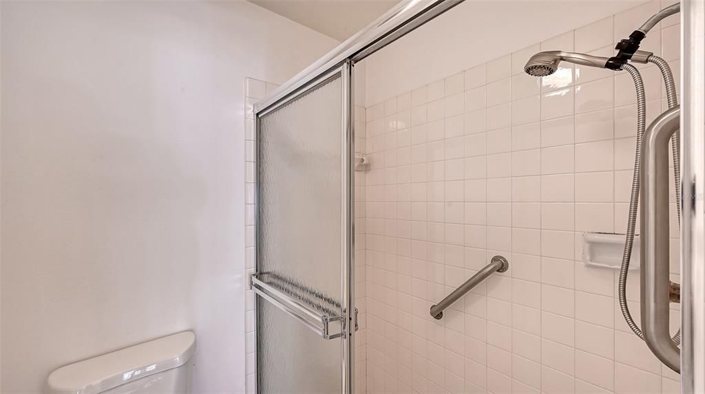 Active With Contract: $249,900 (3 beds, 2 baths, 1632 Square Feet)