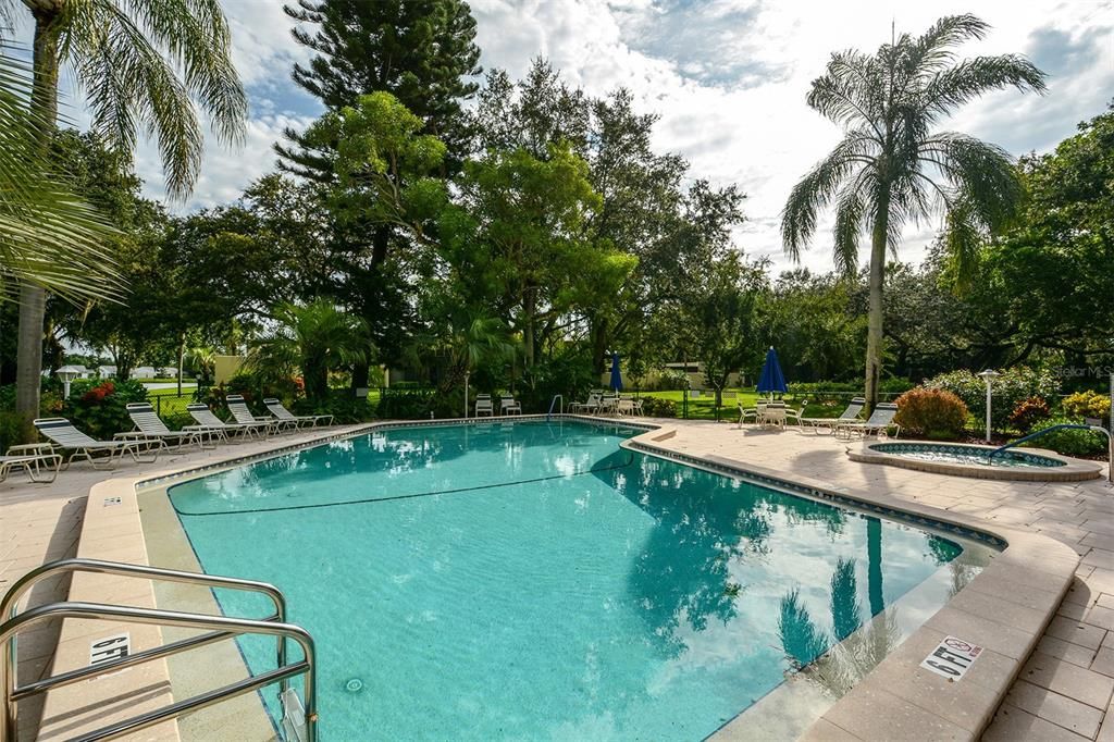 Active With Contract: $249,900 (3 beds, 2 baths, 1632 Square Feet)