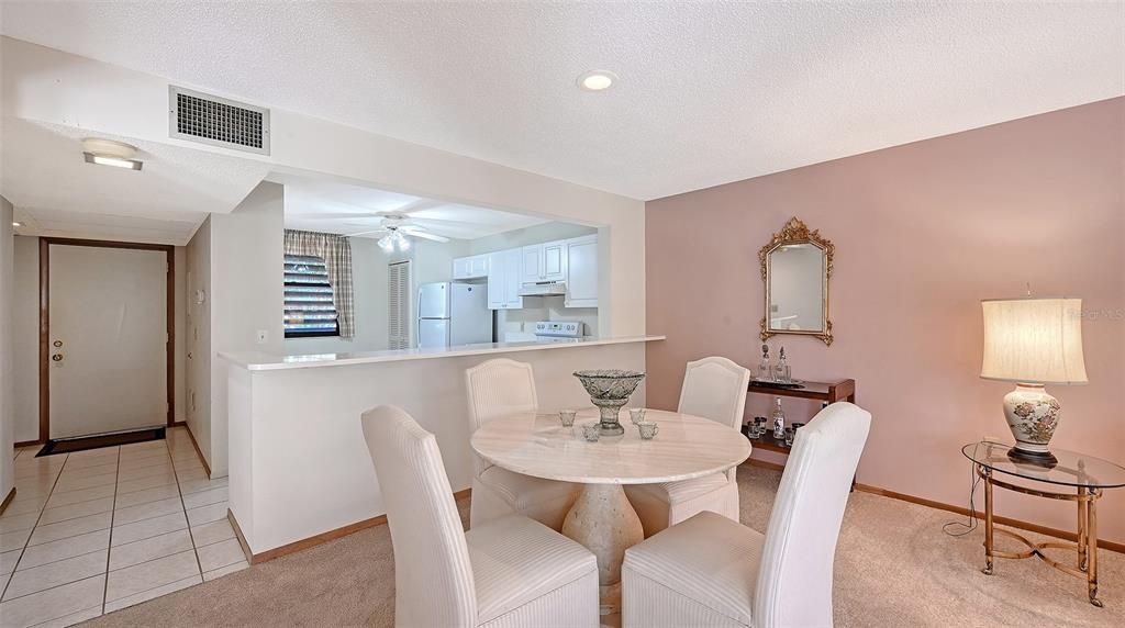 Active With Contract: $249,900 (3 beds, 2 baths, 1632 Square Feet)