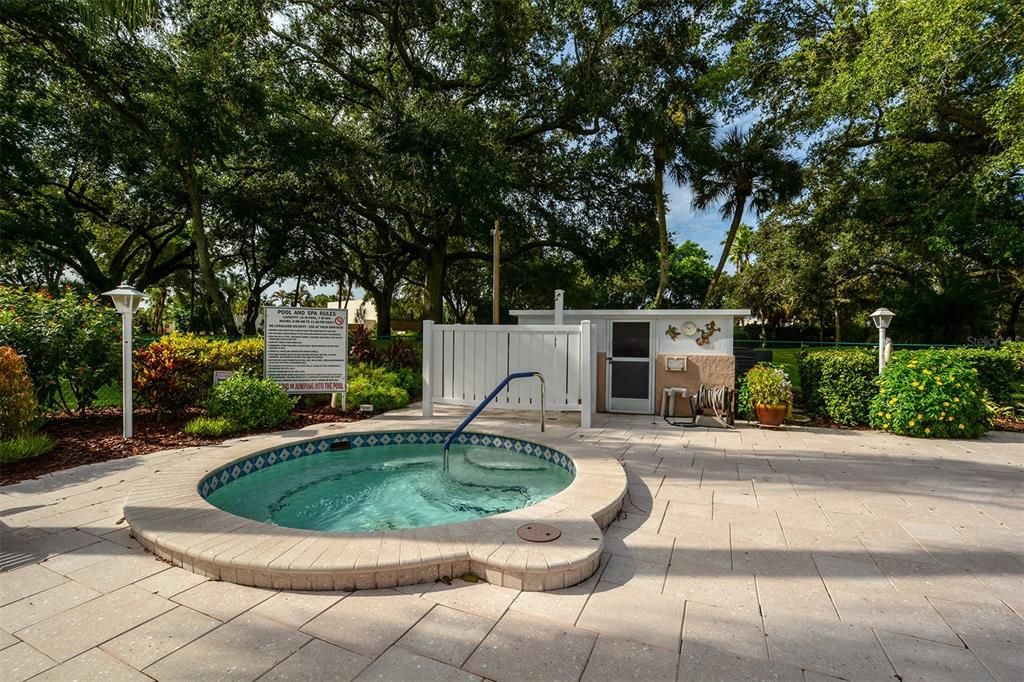 Active With Contract: $249,900 (3 beds, 2 baths, 1632 Square Feet)