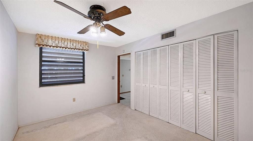 Active With Contract: $249,900 (3 beds, 2 baths, 1632 Square Feet)