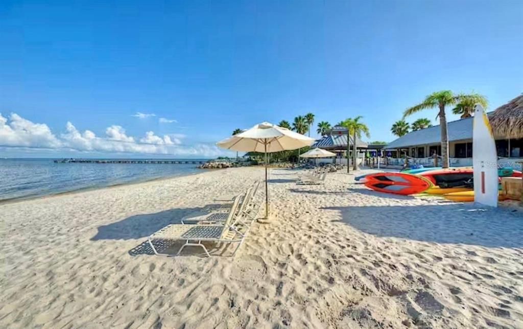 На продажу: $152,000 (1 спален, 1 ванн, 464 Квадратных фут)