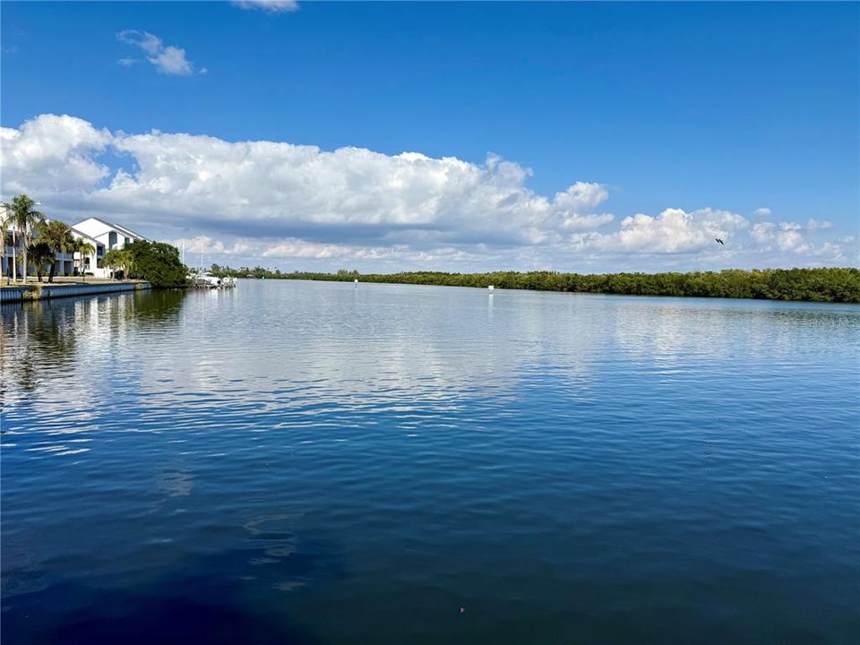 На продажу: $152,000 (1 спален, 1 ванн, 464 Квадратных фут)