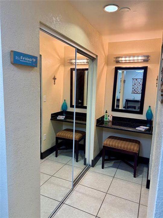 На продажу: $152,000 (1 спален, 1 ванн, 464 Квадратных фут)