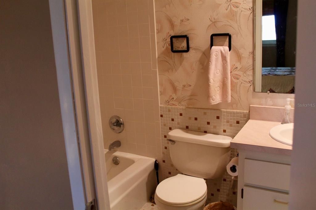 В аренду: $1,800 (2 спален, 2 ванн, 1025 Квадратных фут)