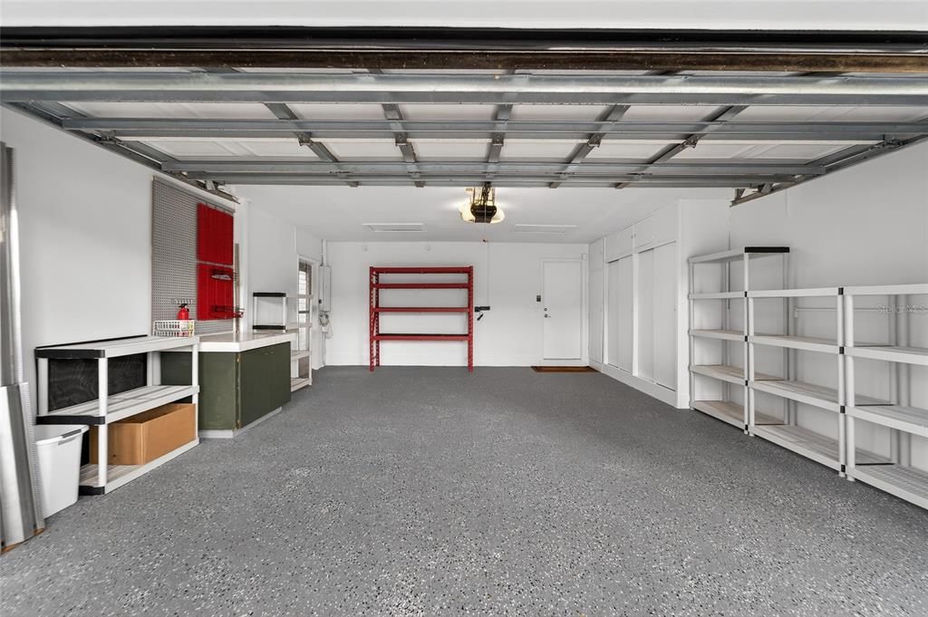 For Sale: $660,000 (3 beds, 3 baths, 2068 Square Feet)