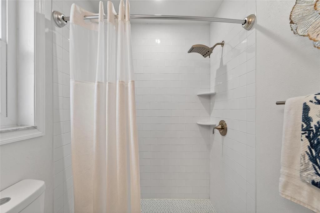 For Sale: $660,000 (3 beds, 3 baths, 2068 Square Feet)