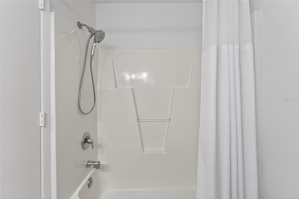 For Sale: $660,000 (3 beds, 3 baths, 2068 Square Feet)