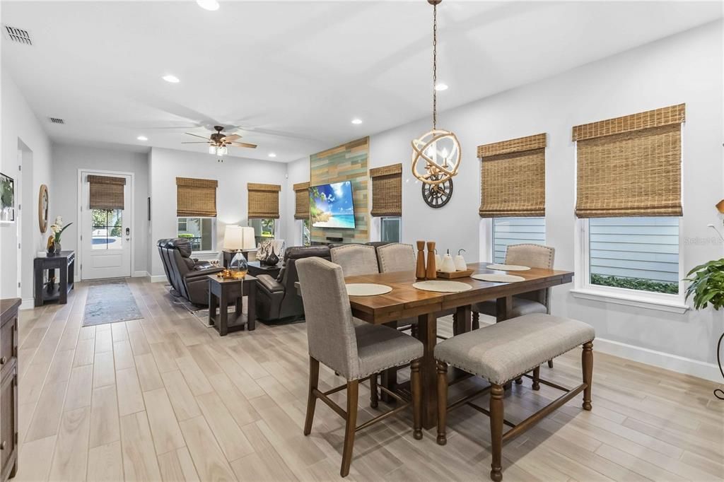 Active With Contract: $625,000 (3 beds, 2 baths, 1978 Square Feet)