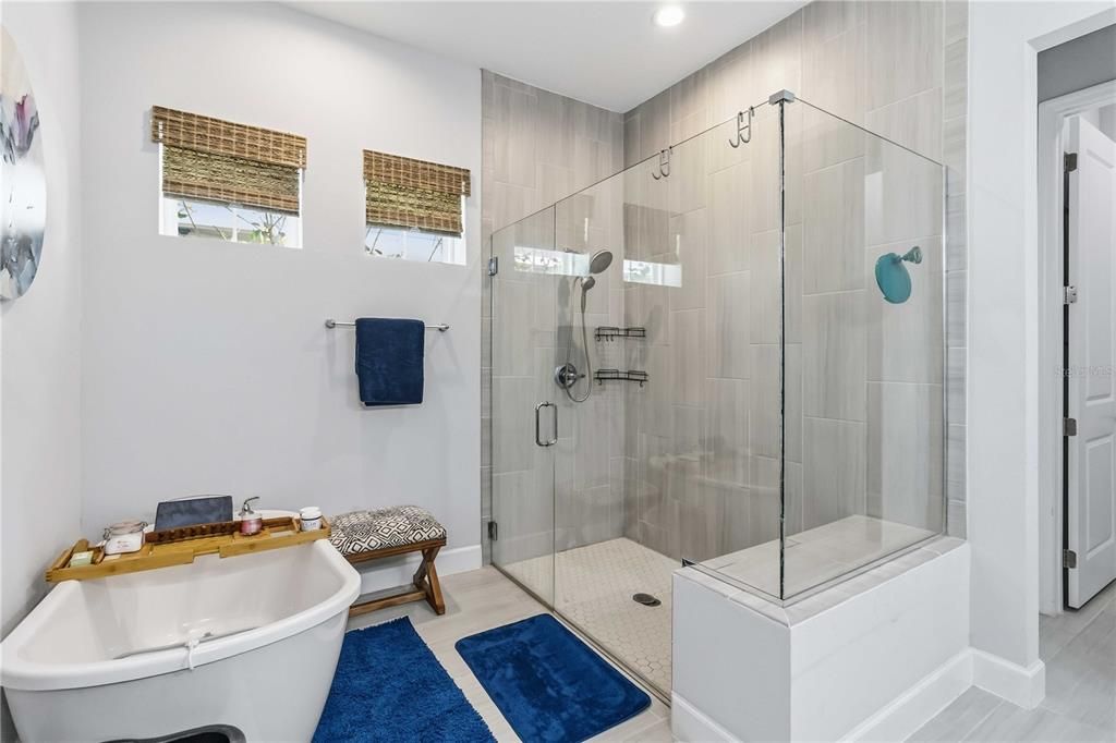 Active With Contract: $625,000 (3 beds, 2 baths, 1978 Square Feet)