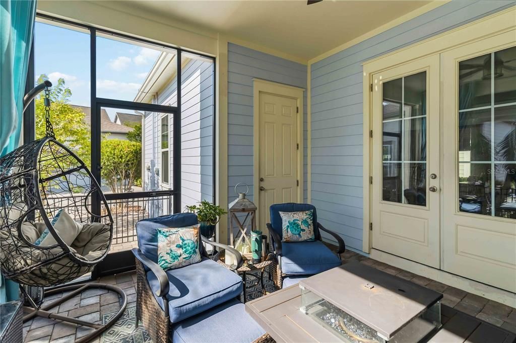 Active With Contract: $625,000 (3 beds, 2 baths, 1978 Square Feet)